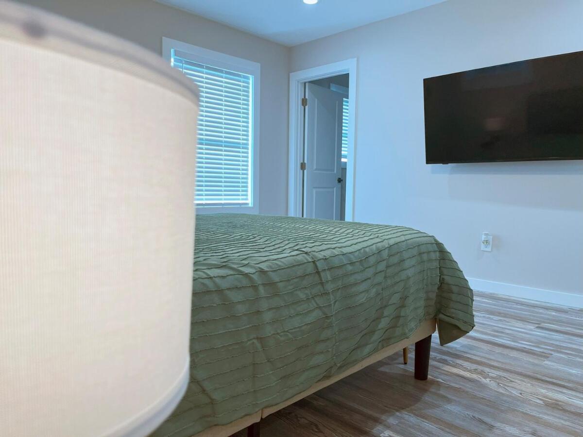 Beautiful Cozy New Build Home - Pet Friendly South Euclid Экстерьер фото